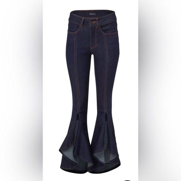 VENUS Denim - Ruffle Slit Hem Jeans